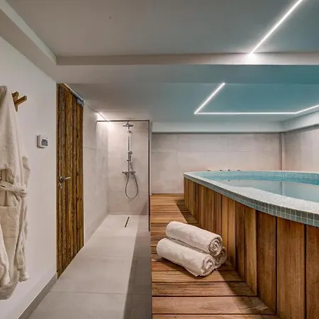 Villa Luxurios Chalet With Indoor Pool, Sauna And Jacuzzi