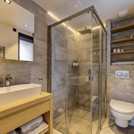 Luxurios Chalet With Indoor Pool, Sauna And Jacuzzi * Chamonix